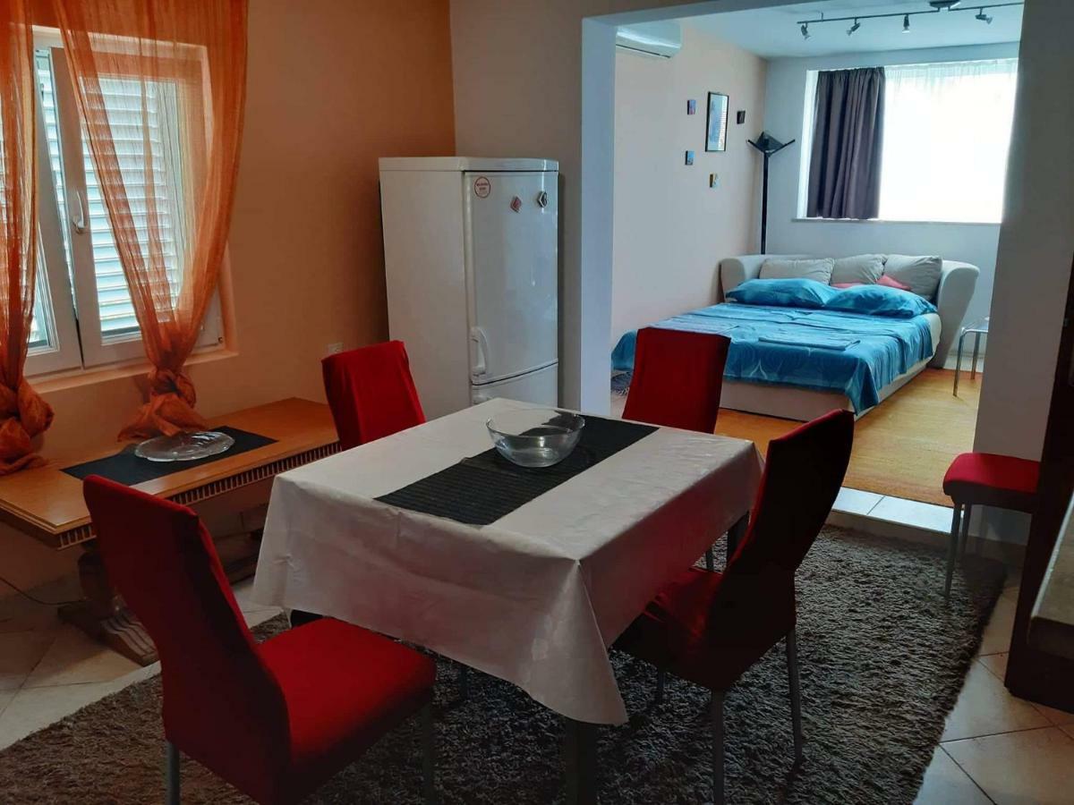 Apartman Lucija Trogir Zewnętrze zdjęcie